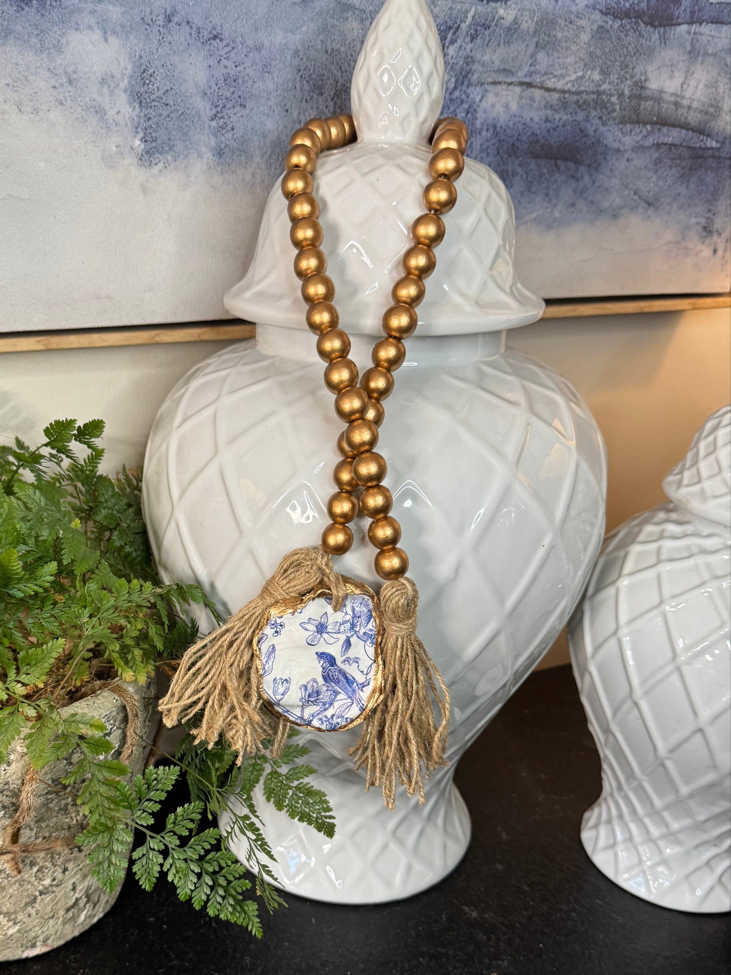 One Shell Oyster Garland | Blue Toile