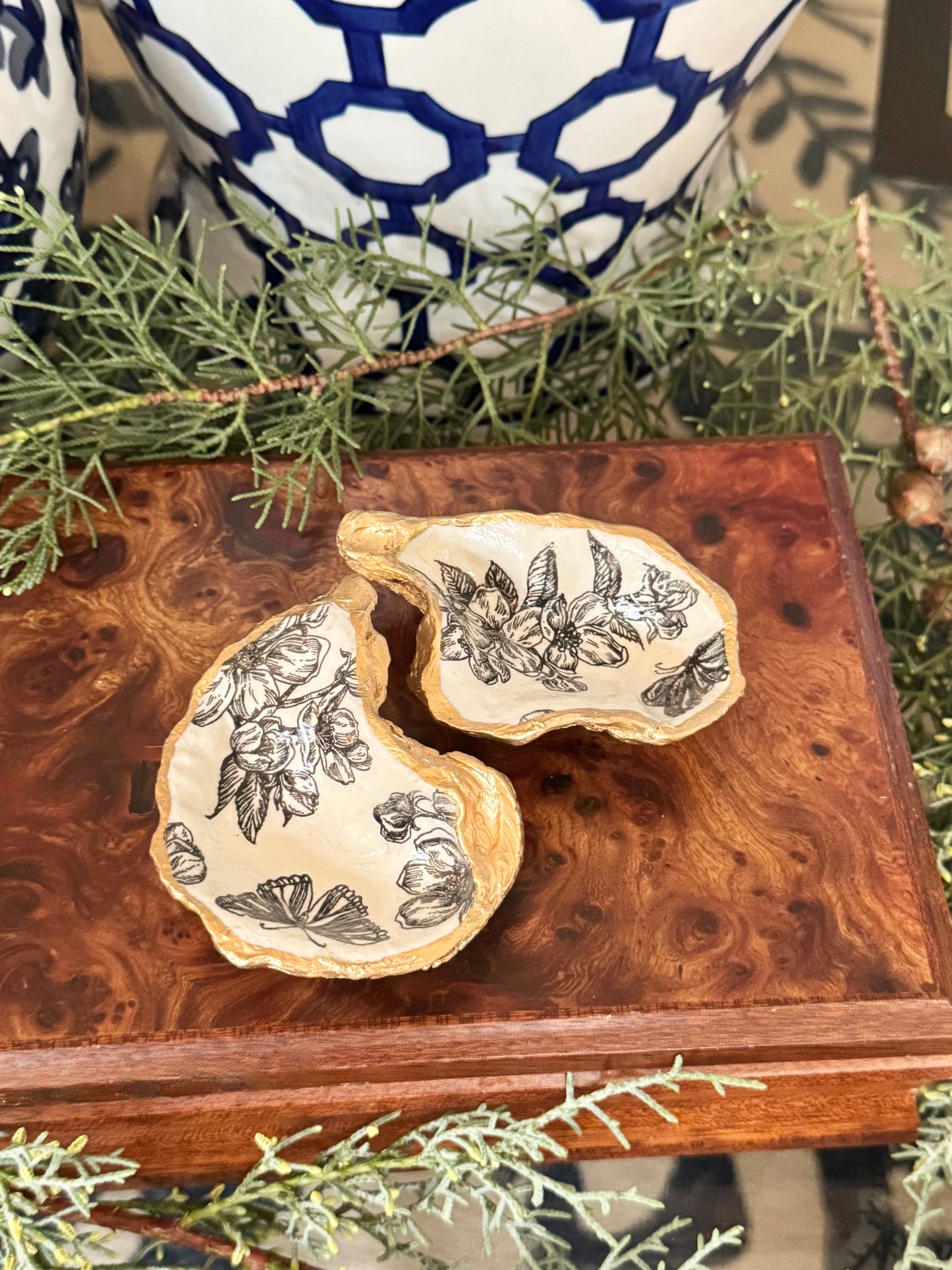 Salt & Pepper Oyster Dishes | Black Chinoiserie