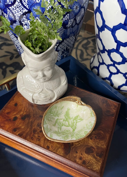 Green Toile Reverie | Medium Clam Shell Trinket Dish