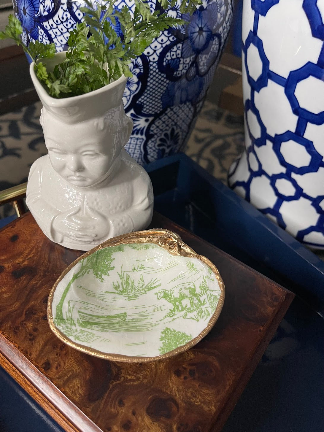 Green Toile Reverie | Medium Clam Shell Trinket Dish