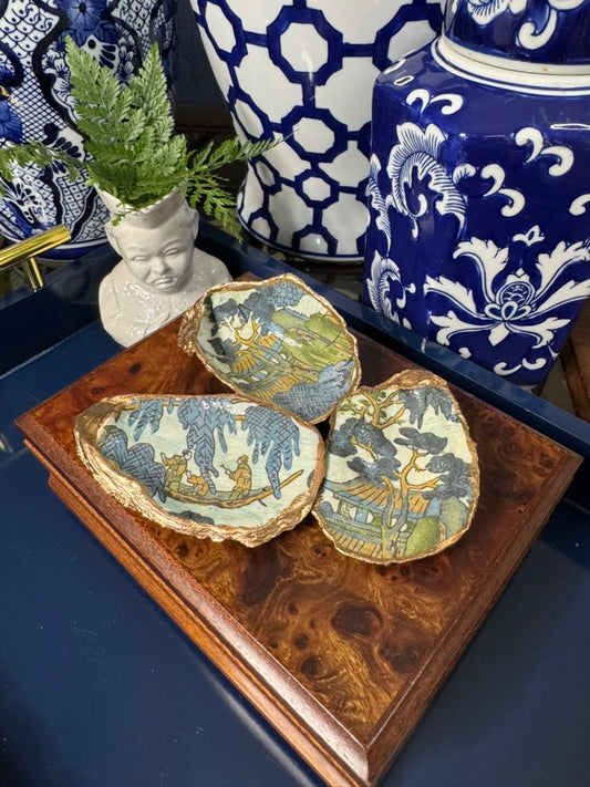 Blue Green Chinoiserie | Grande Oyster Display Shell