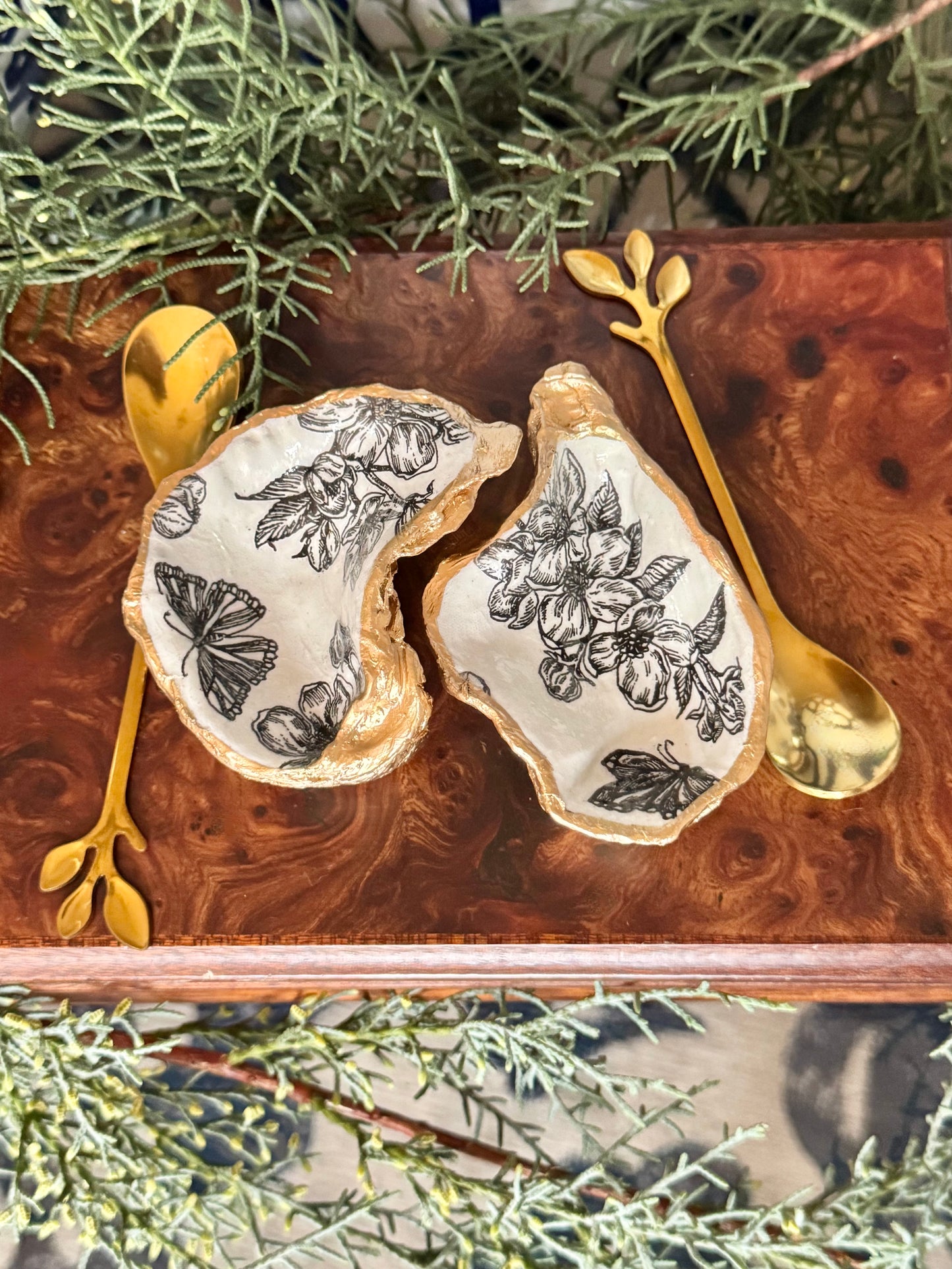 Salt & Pepper Oyster Dishes | Black Chinoiserie