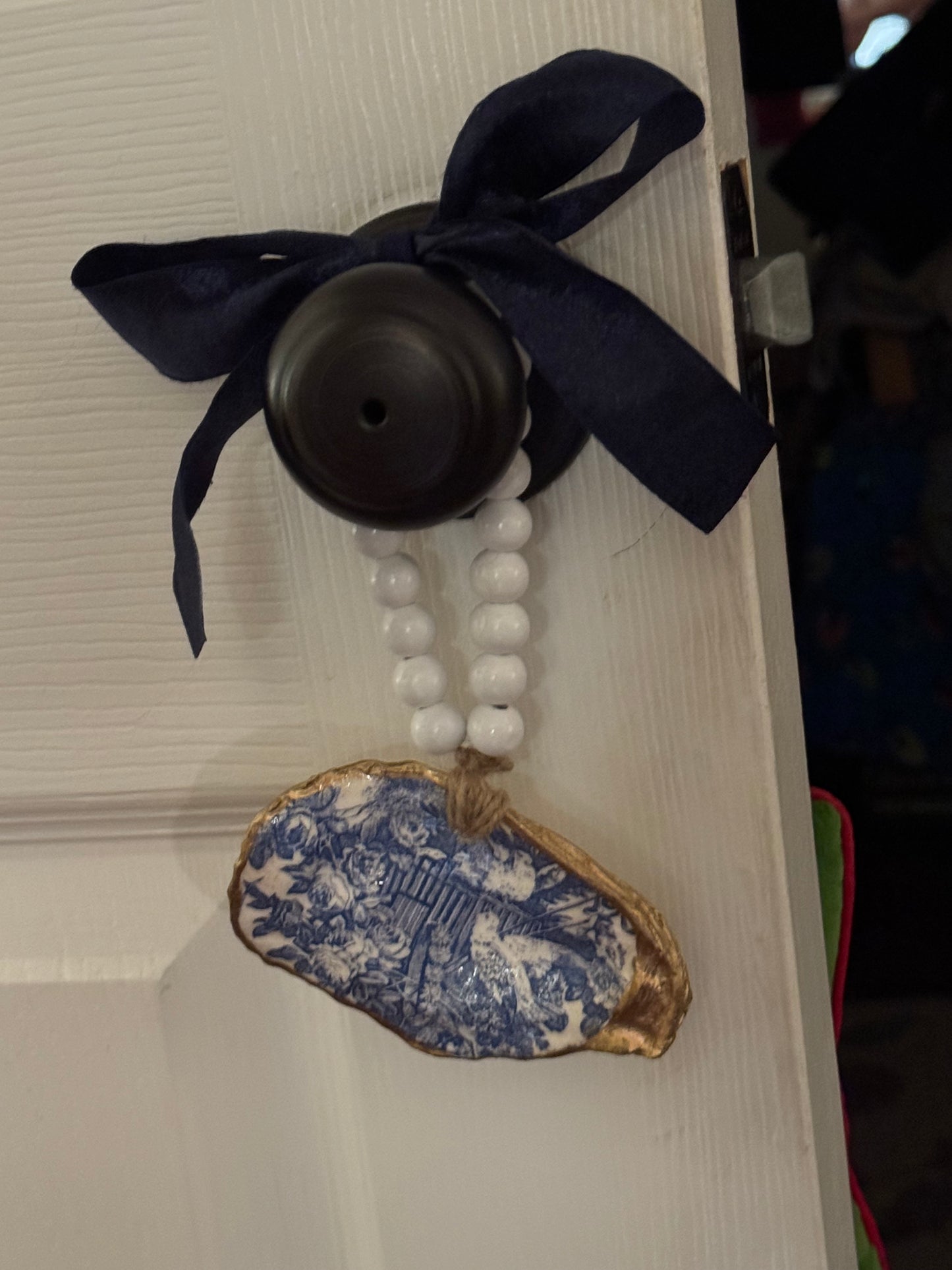 Door Knob Decor | Guest Room | Oyster Chinoiserie