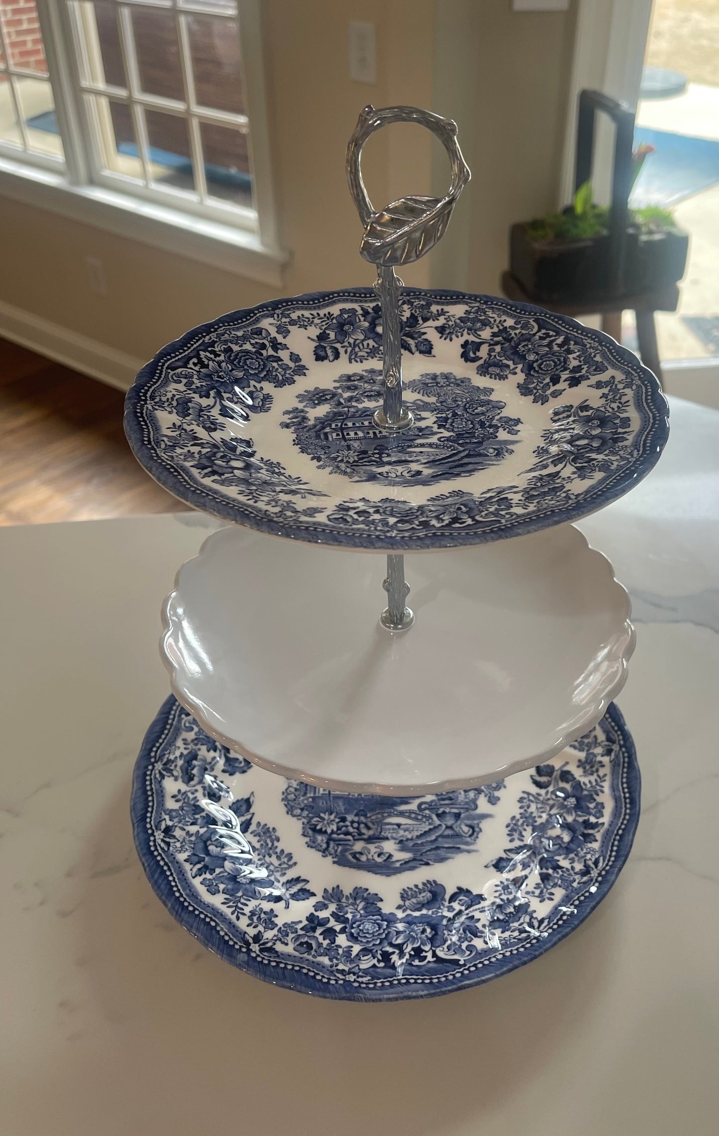 English Blue & White | Tiered 3 Plate Stand