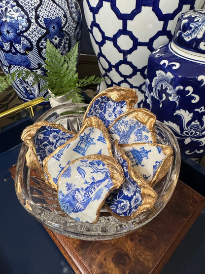 Pagodas Chinoiserie | Petite Oyster Display Shell