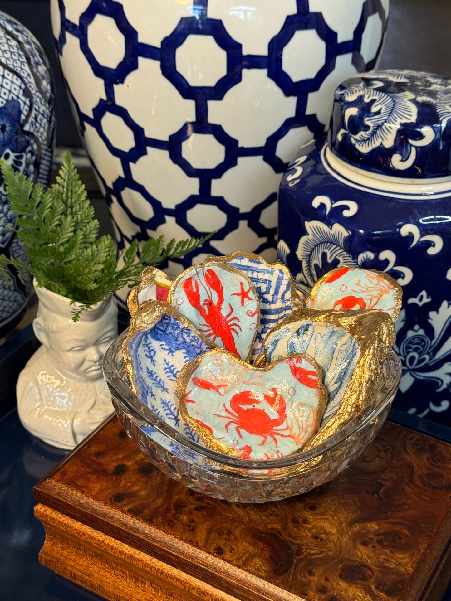 Pinky Bows N Stripes | Petite Oyster Display Shell