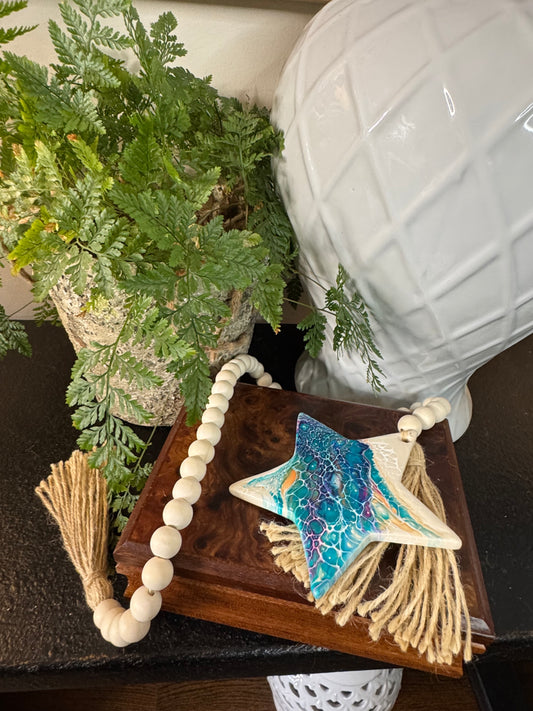 One Shell Oyster Garland | Ocean Star