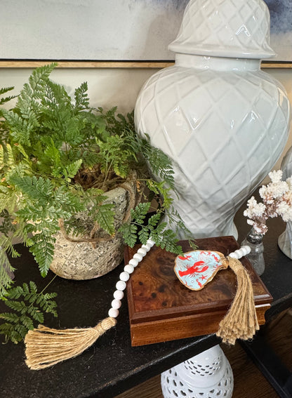 One Shell Oyster Garland | Lobster Roll