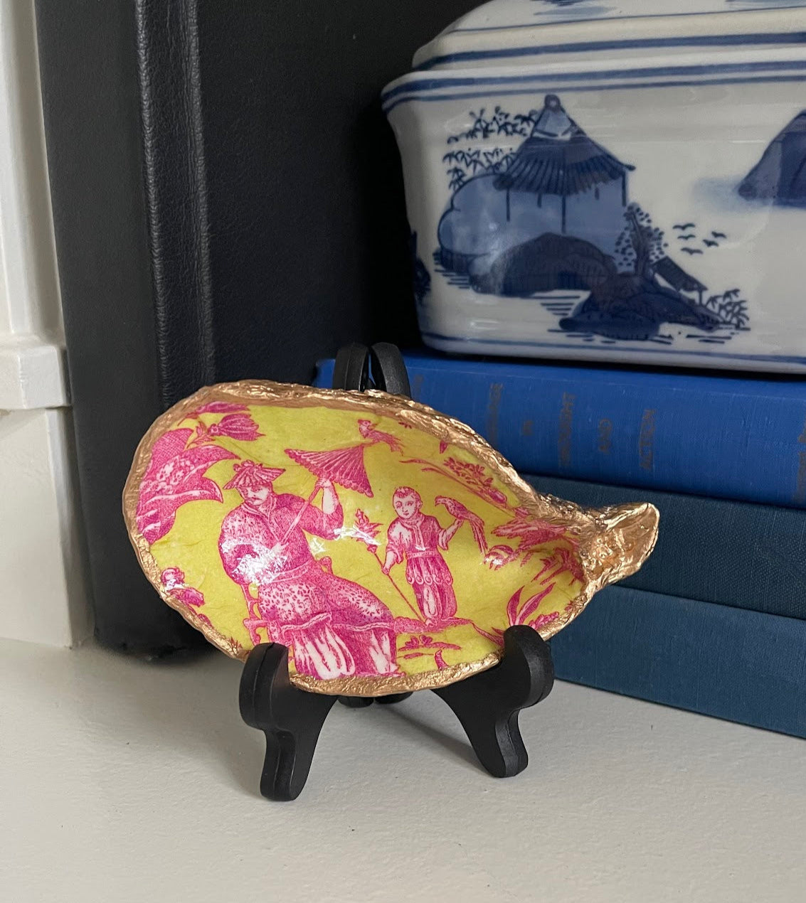 Sunny Chartreuse | Grande Oyster Shell Trinket Dish
