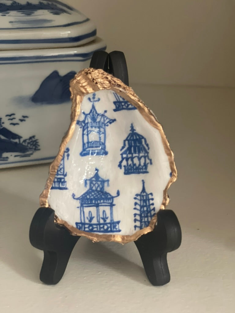 Pagodas Chinoiserie | Petite Oyster Display Shell