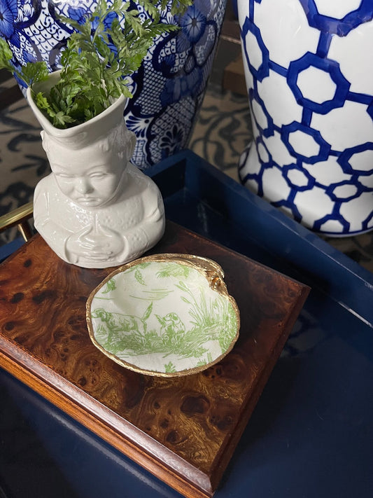 Green Toile Reverie | Medium Clam Shell Trinket Dish