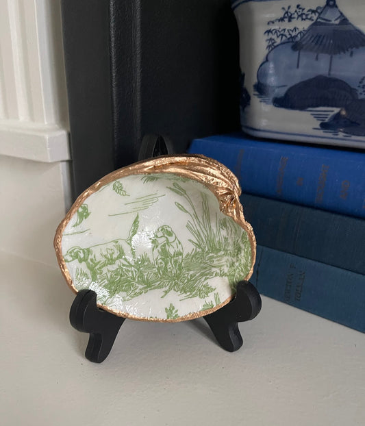 Green Toile Reverie | Medium Clam Shell Trinket Dish