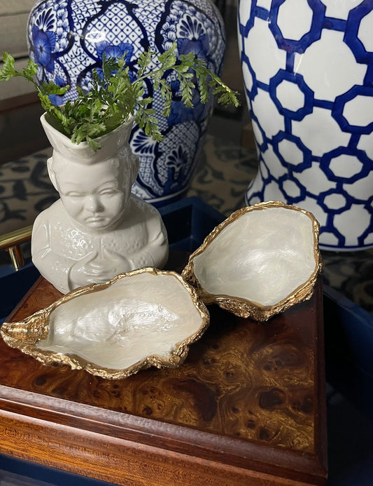 Pearled | Grande Oyster Shell Trinket Dish