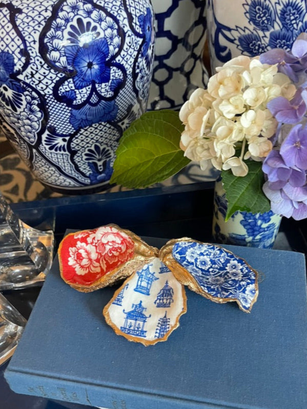 Pagodas Chinoiserie | Petite Oyster Display Shell