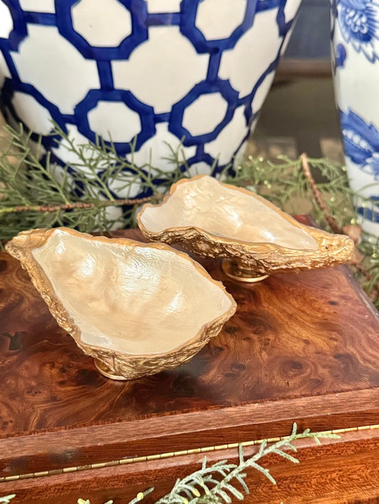 Salt & Pepper Oyster Dishes | Pearl White
