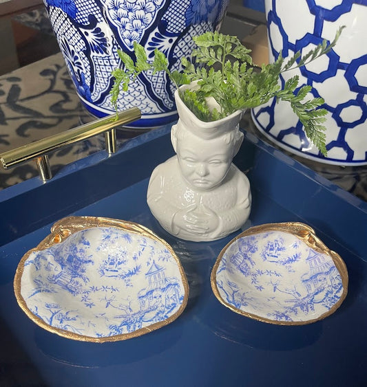Blue Toile| Medium or Grande Clam Trinket Dish